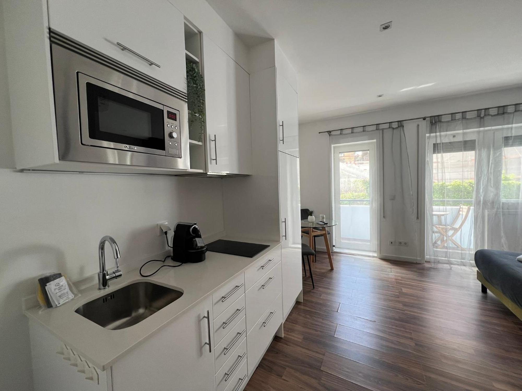 Almada Studios & Suites Porto Eksteriør billede