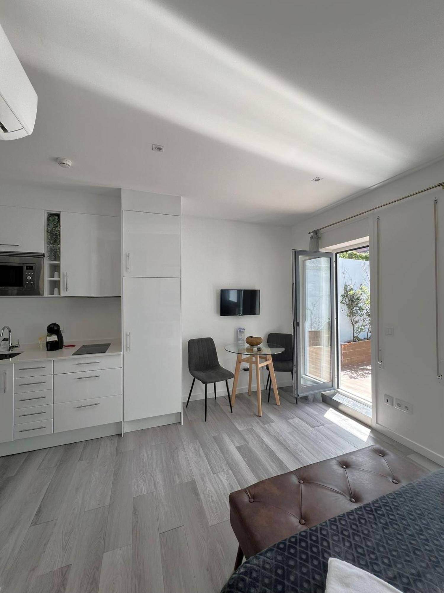 Almada Studios & Suites Porto Eksteriør billede