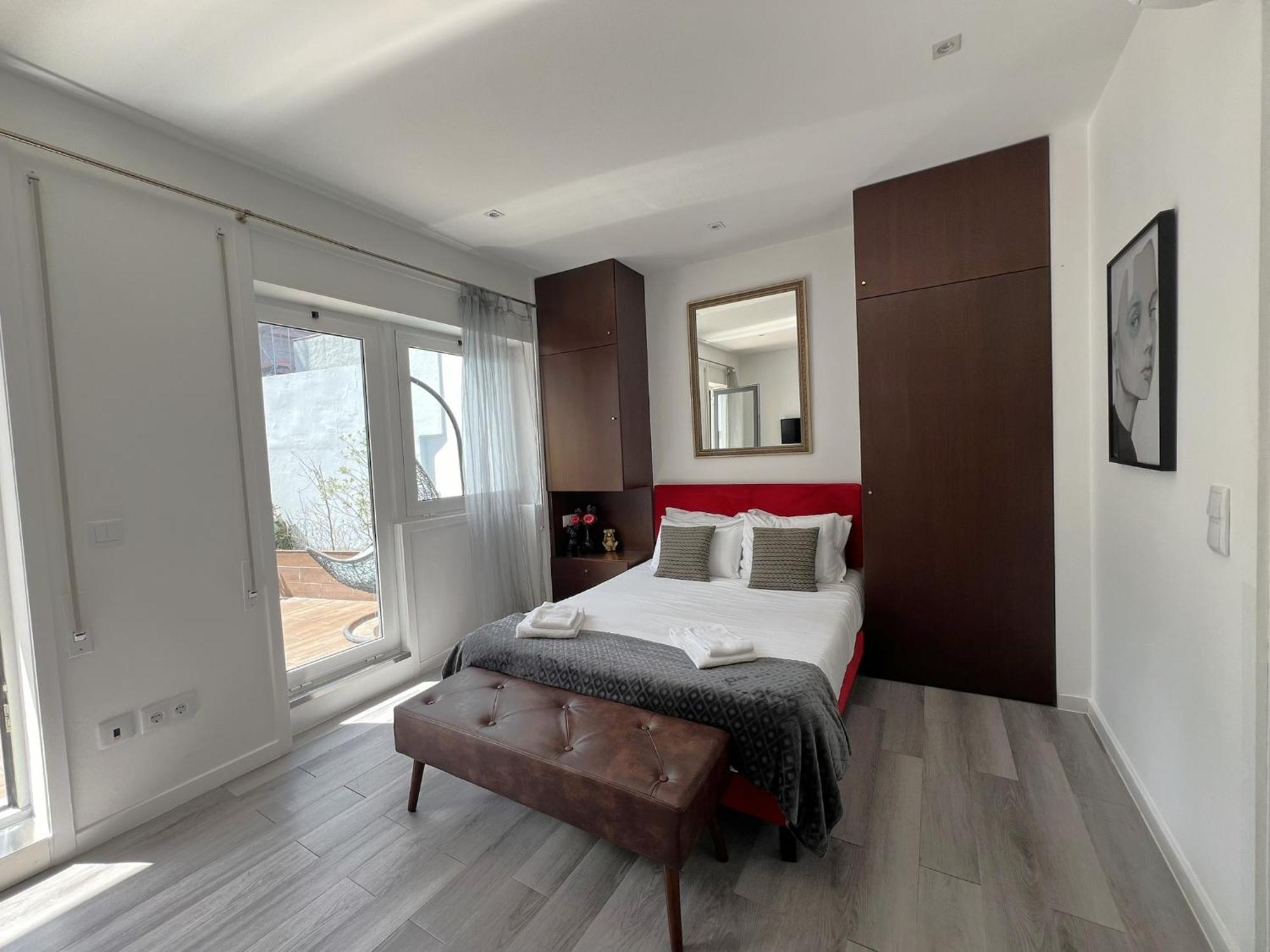 Almada Studios & Suites Porto Eksteriør billede