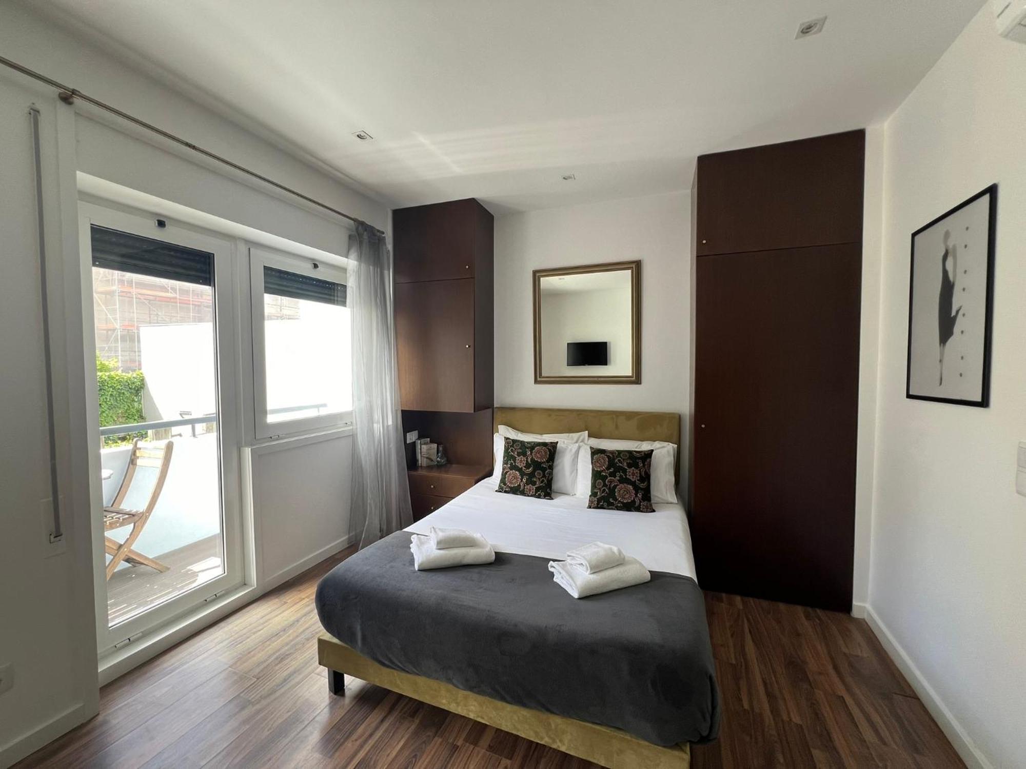 Almada Studios & Suites Porto Eksteriør billede
